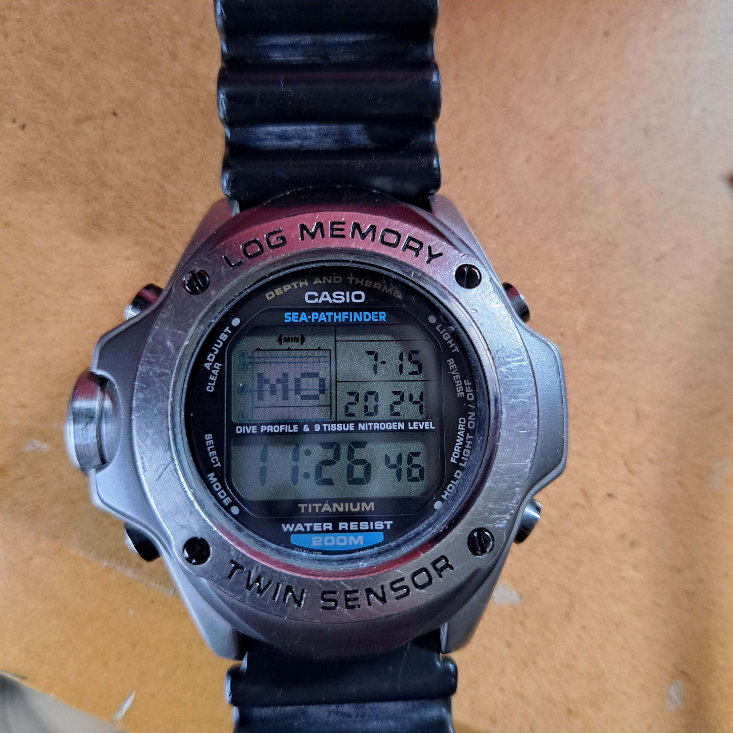 CASIO SPF-100: 修理不能の理由と今後の使用は